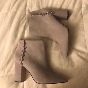 Katy Perry Grey/Taupe Boots/Booties